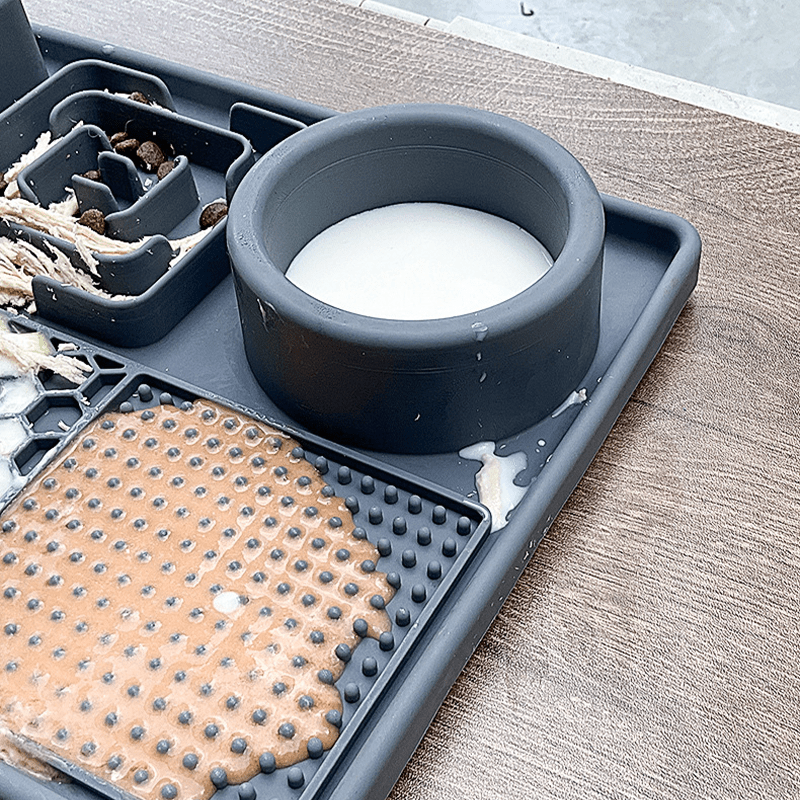 Slow Feeder Bowl, Silicone Lick Mat with Suction Cups for Dog Cat - PIKAPIKA