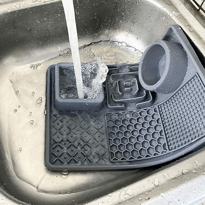 Slow Feeder Bowl, Silicone Lick Mat with Suction Cups for Dog Cat - PIKAPIKA