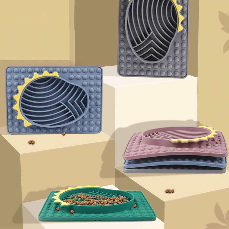 Slow Feeder Dog Bowls Silicone Pet Food Bowls With Suction Cups - PIKAPIKA